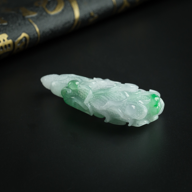 翡翠白菜吊坠-红掌柜