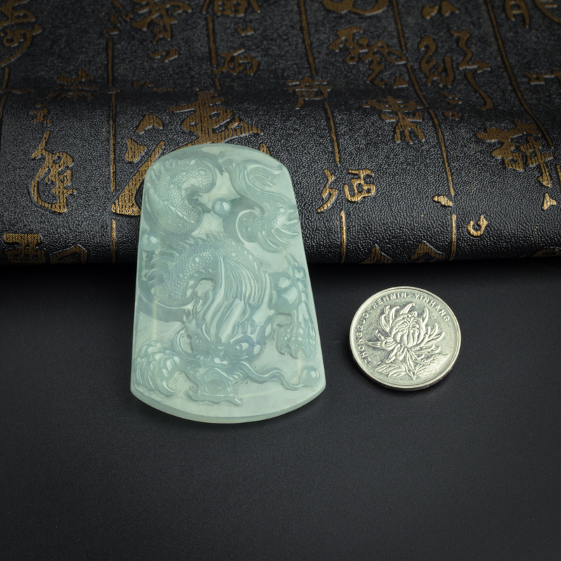 冰糯种飘绿翡翠吊坠-红掌柜 