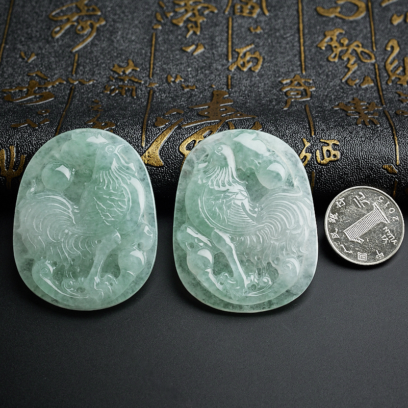 缅甸A货天然冰糯种浅绿翡翠吊坠 - 红掌柜