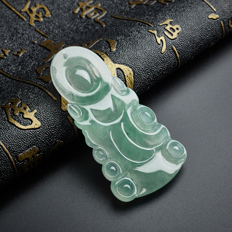 浅绿翡翠观音吊坠 - 红掌柜
