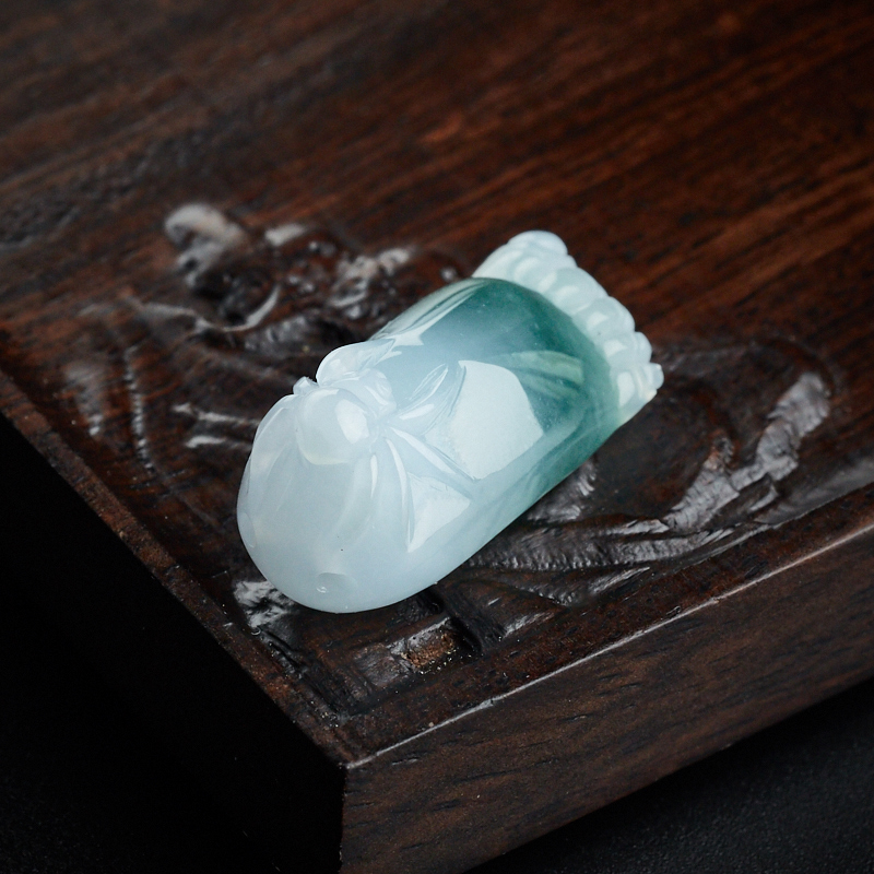 翡翠吊坠-红掌柜