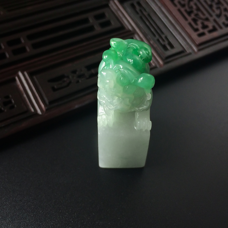糯种带绿翡翠貔貅印章-红掌柜