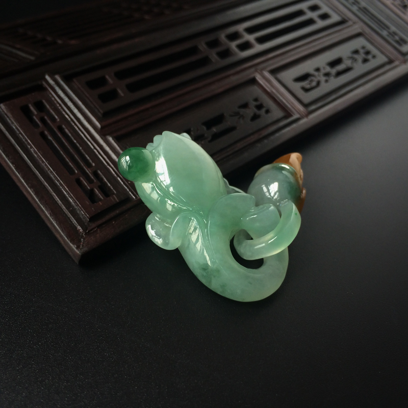 天然糯冰种带黄翡并蒂莲吊坠 - 红掌柜