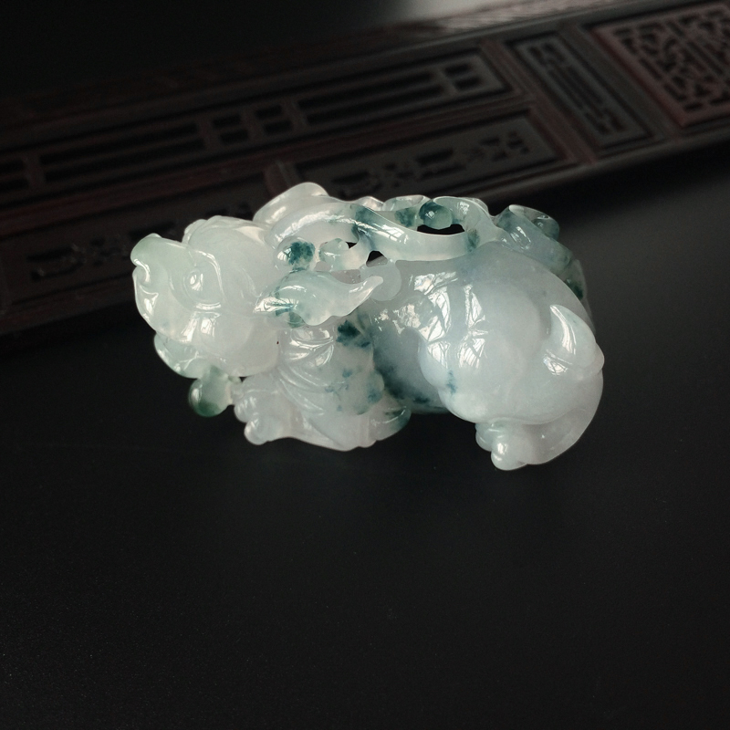 飘蓝翡翠貔貅吊坠 - 红掌柜