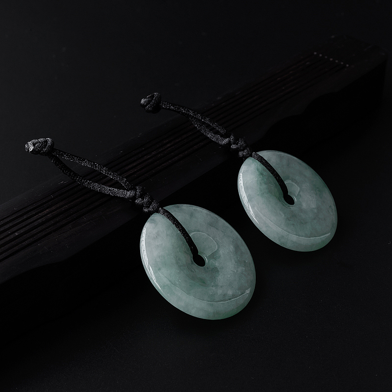 糯种苹果绿翡翠平安扣吊坠-红掌柜