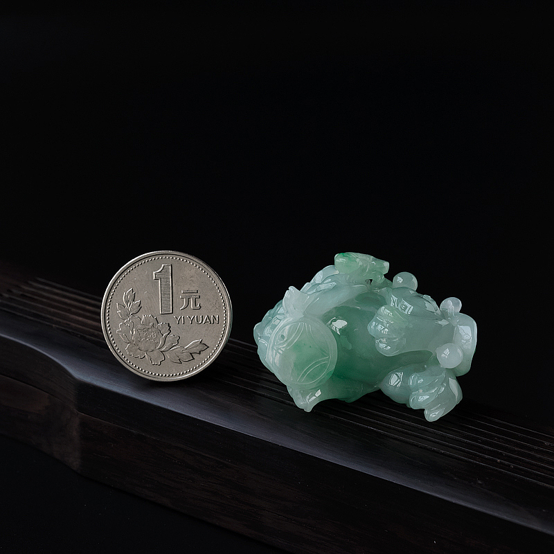 糯种苹果绿翡翠貔貅 - 红掌柜