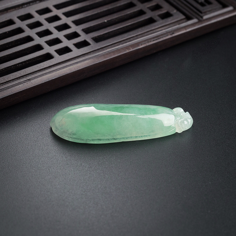 缅甸天然糯冰种飘绿翡翠吊坠-红掌柜