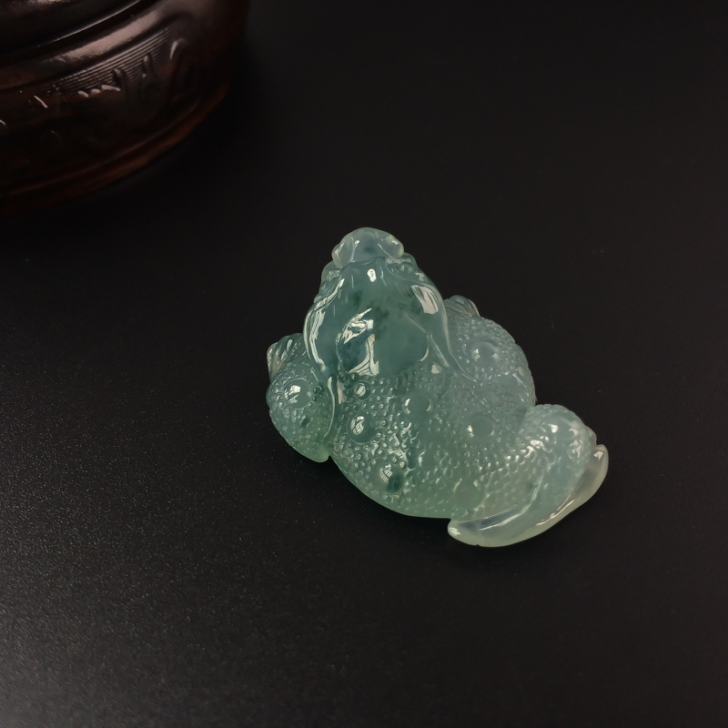 缅甸冰糯种飘花翡翠三足金蟾吊坠-红掌柜