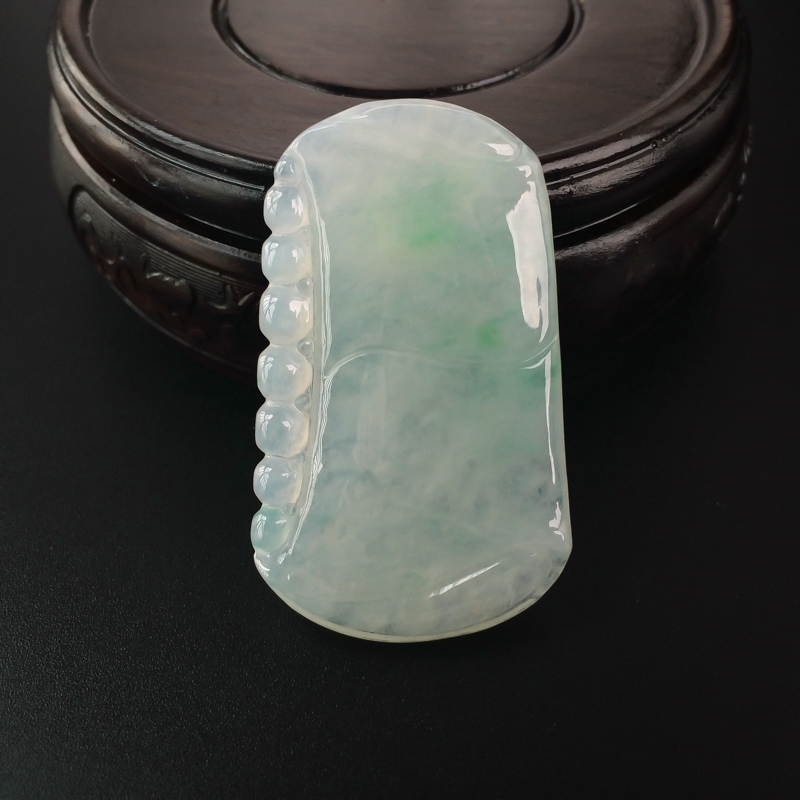 缅甸天然冰糯种浅绿翡翠无事牌吊坠-红掌柜