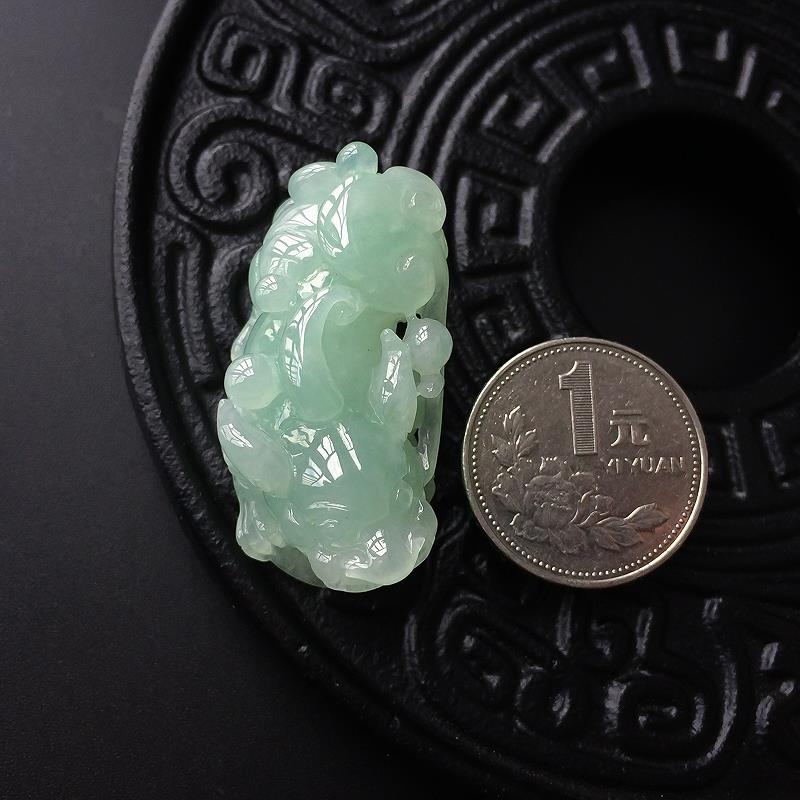 浅绿翡翠貔貅吊坠-红掌柜
