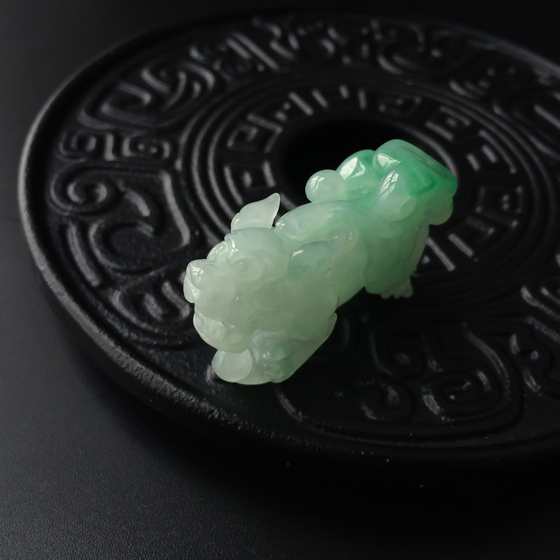 细糯种浅绿飘花翡翠貔貅吊坠-红掌柜