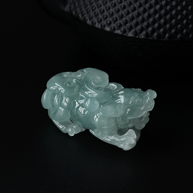 天然冰糯种淡绿翡翠貔貅吊坠-红掌柜
