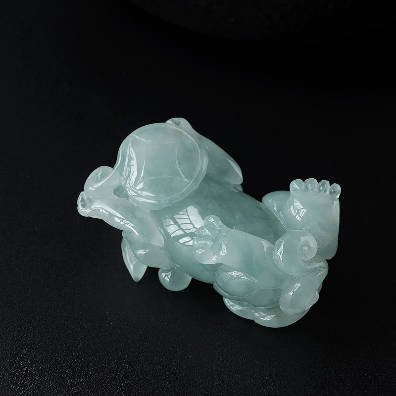 缅甸天然冰糯种淡绿翡翠吊坠-红掌柜