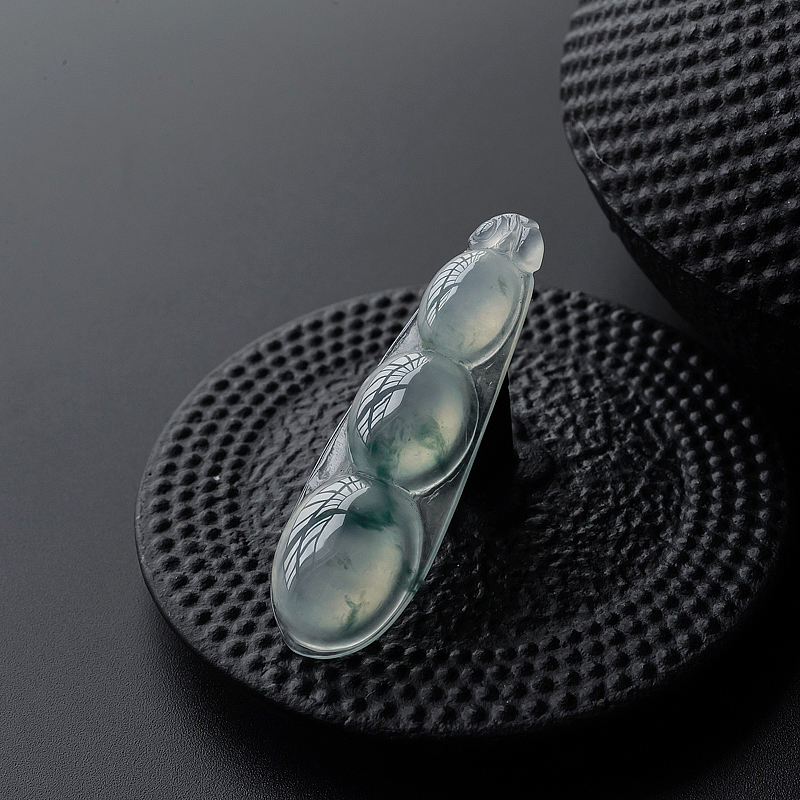 天然冰糯种飘花翡翠福豆吊坠-红掌柜