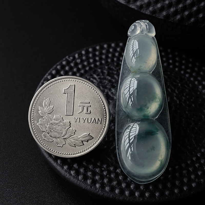 冰糯种飘花翡翠福豆吊坠-红掌柜