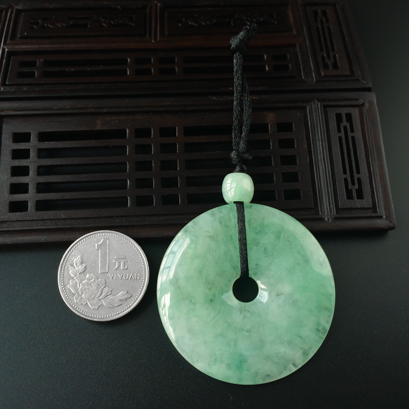 糯冰种浅绿翡翠平安扣 - 红掌柜