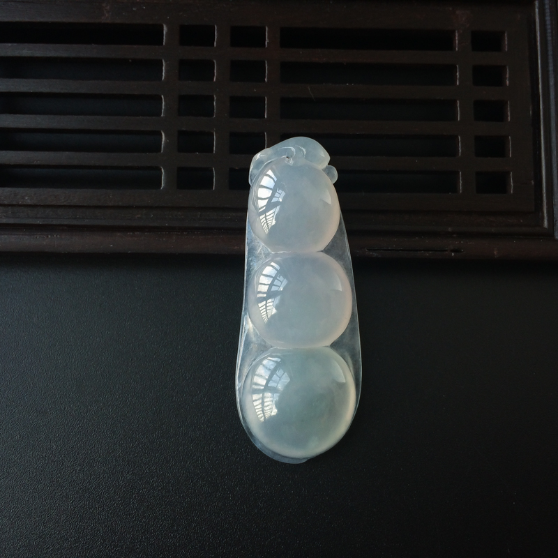 缅甸A货天然冰糯种翡翠福豆吊坠 - 红掌柜