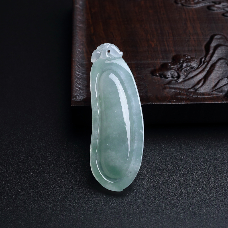 翡翠福瓜吊坠-红掌柜