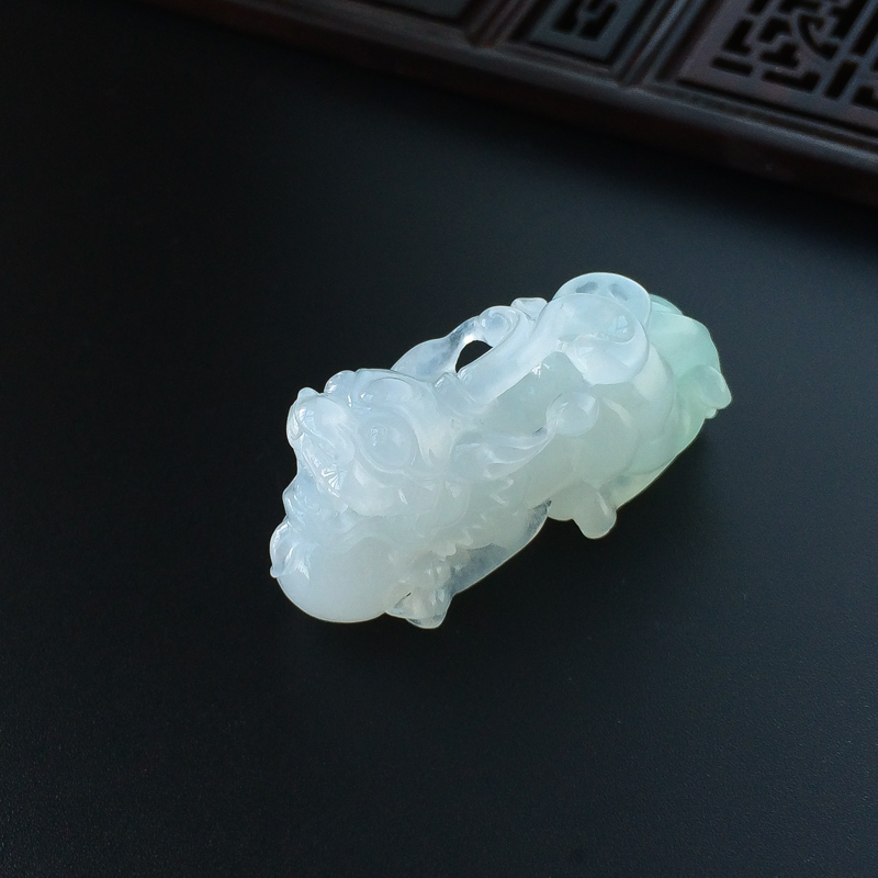 淡绿翡翠貔貅吊坠-红掌柜