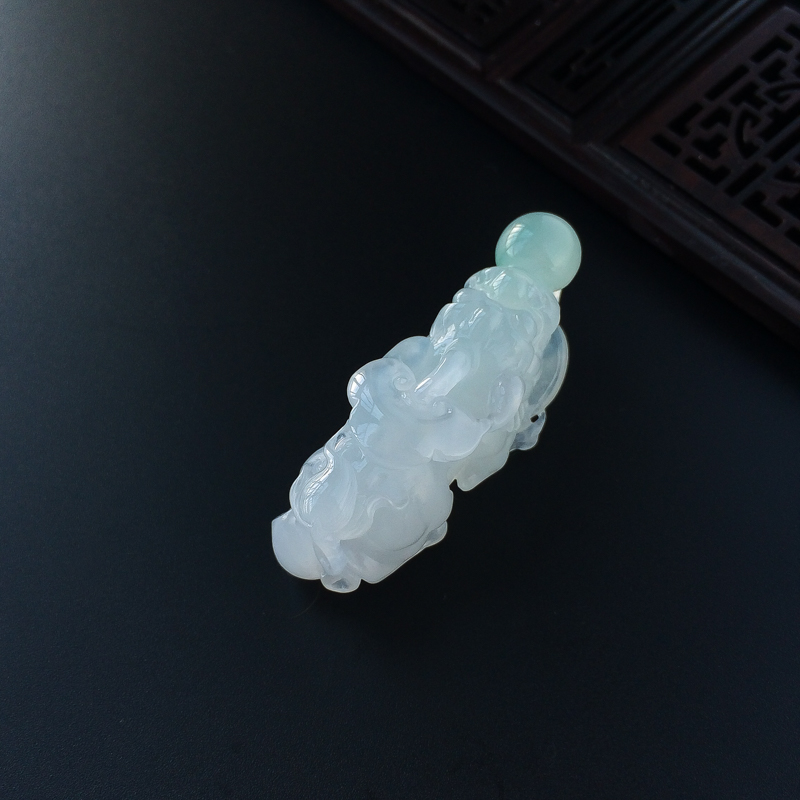 冰糯种翡翠貔貅吊坠-红掌柜