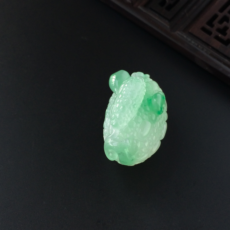 糯种翡翠苦尽甘来吊坠-红掌柜