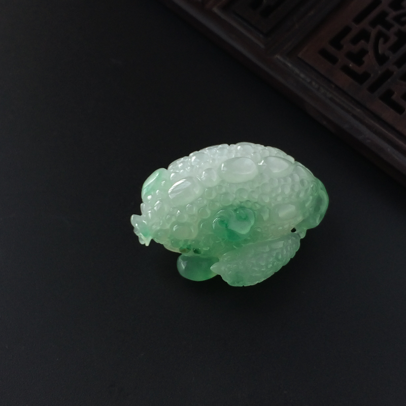 翡翠苦尽甘来吊坠-红掌柜