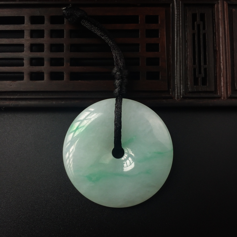 缅甸天然糯种飘绿翡翠平安扣吊坠-红掌柜