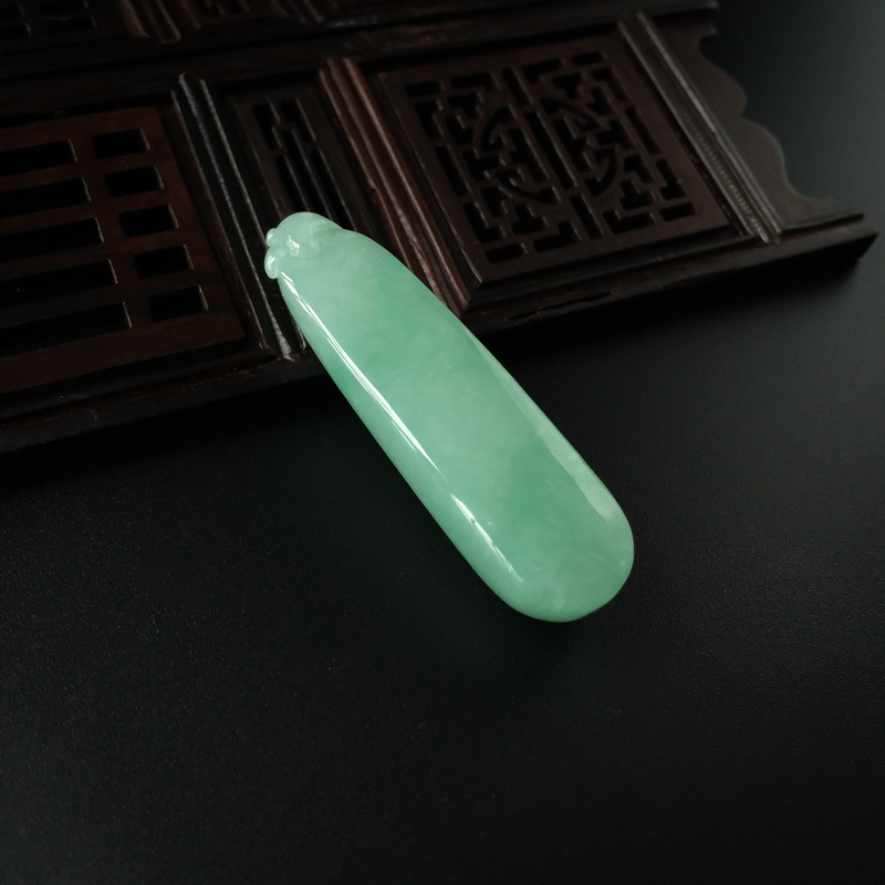 缅甸天然苹果绿翡翠福瓜吊坠-红掌柜