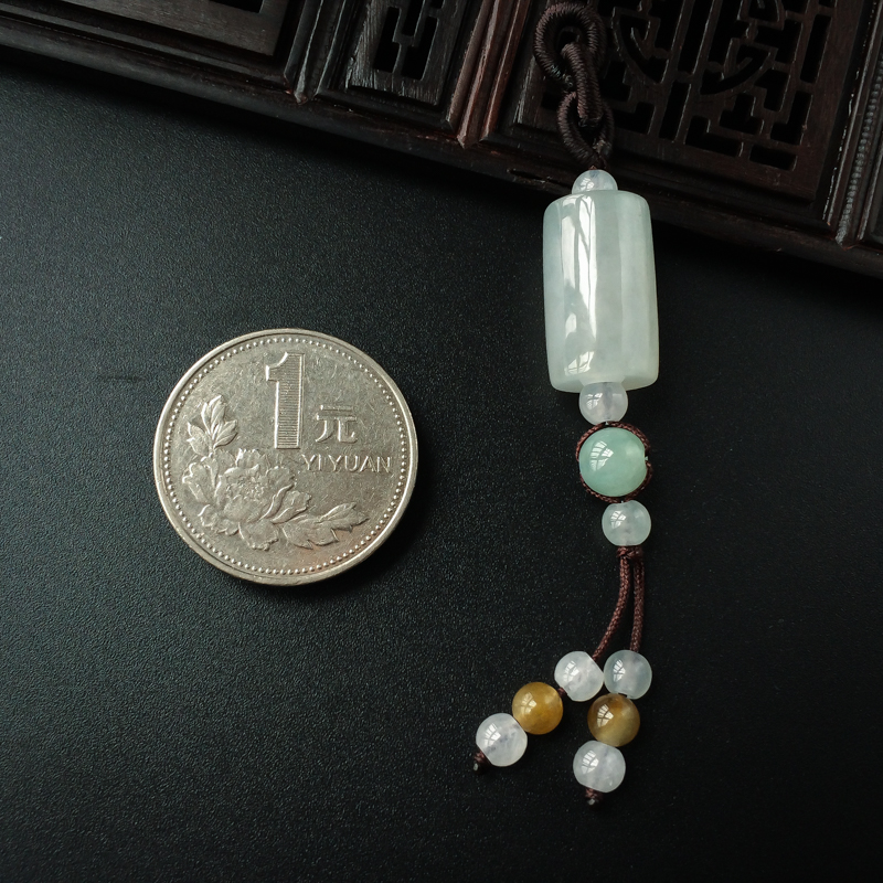 糯冰种翡翠吊坠-红掌柜