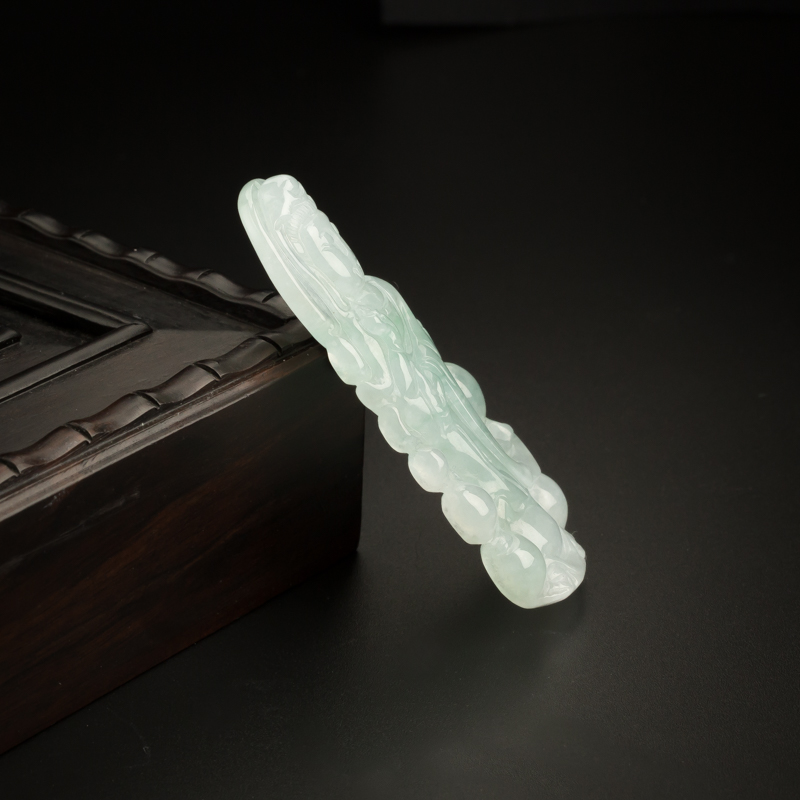 缅甸天然糯种翡翠观音吊坠-红掌柜