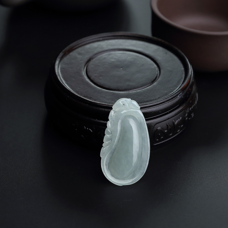 翡翠福瓜吊坠-红掌柜