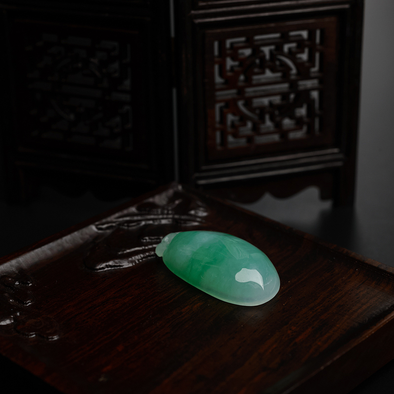 飘绿翡翠福瓜吊坠 - 红掌柜