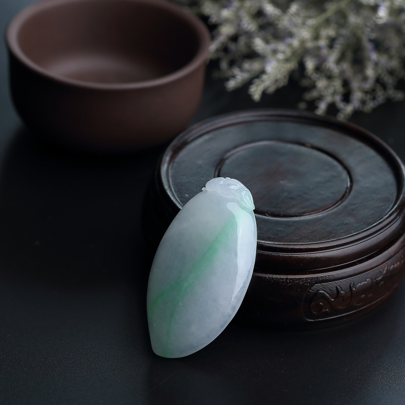 天然糯种飘绿翡翠福瓜吊坠 - 红掌柜