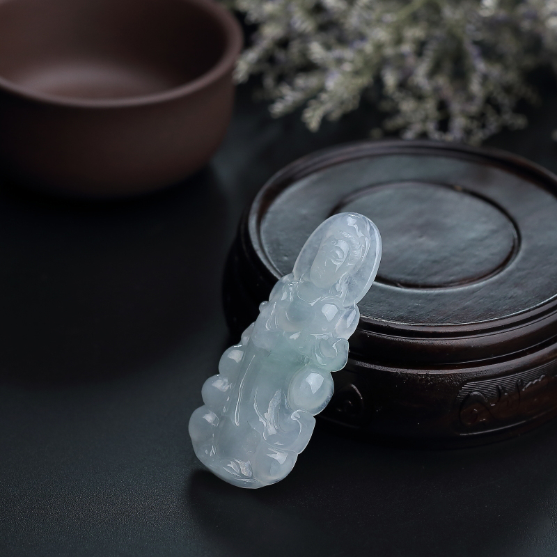 天然糯种淡绿翡翠观音吊坠 - 红掌柜