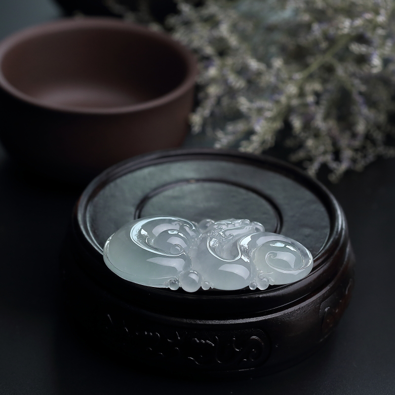 缅甸天然冰糯种翡翠如意吊坠-红掌柜