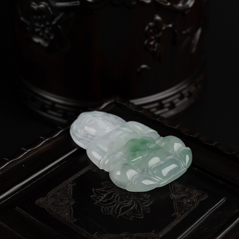 缅甸天然糯种翡翠观音吊坠-红掌柜