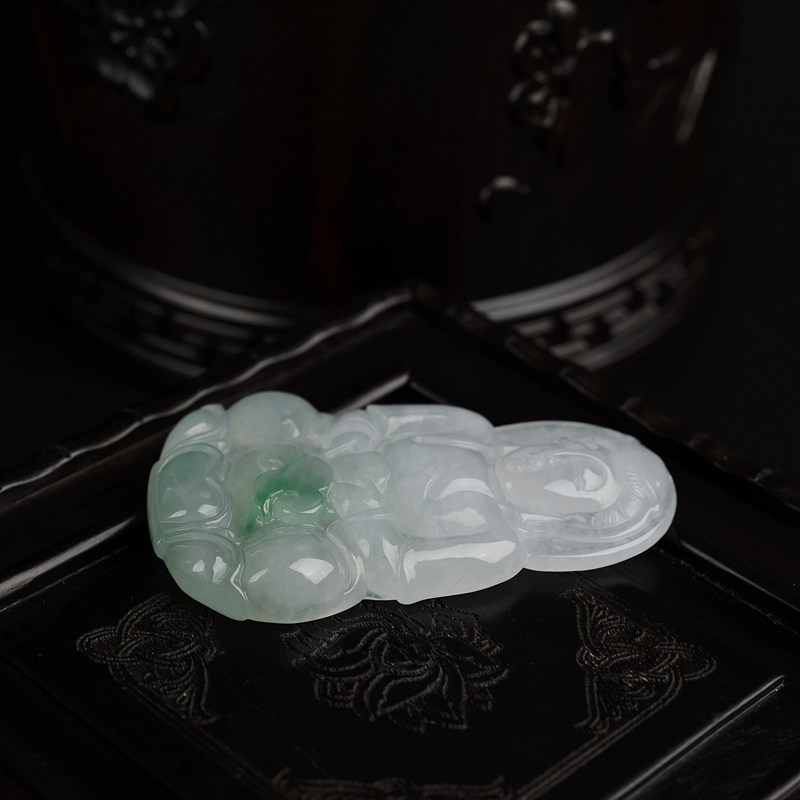 缅甸糯种飘绿翡翠观音吊坠-红掌柜