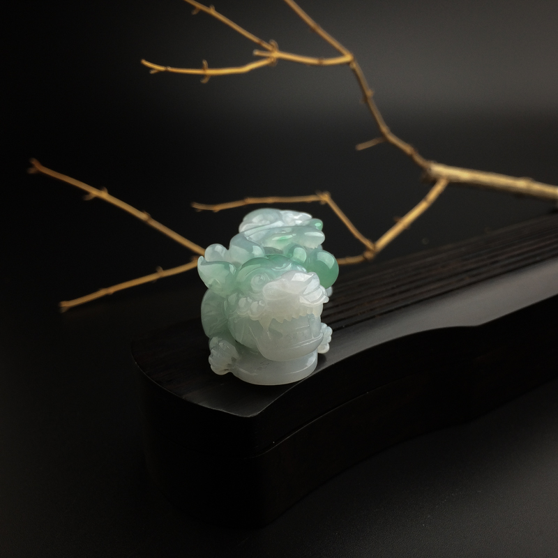 糯种浅绿翡翠貔貅吊坠-红掌柜