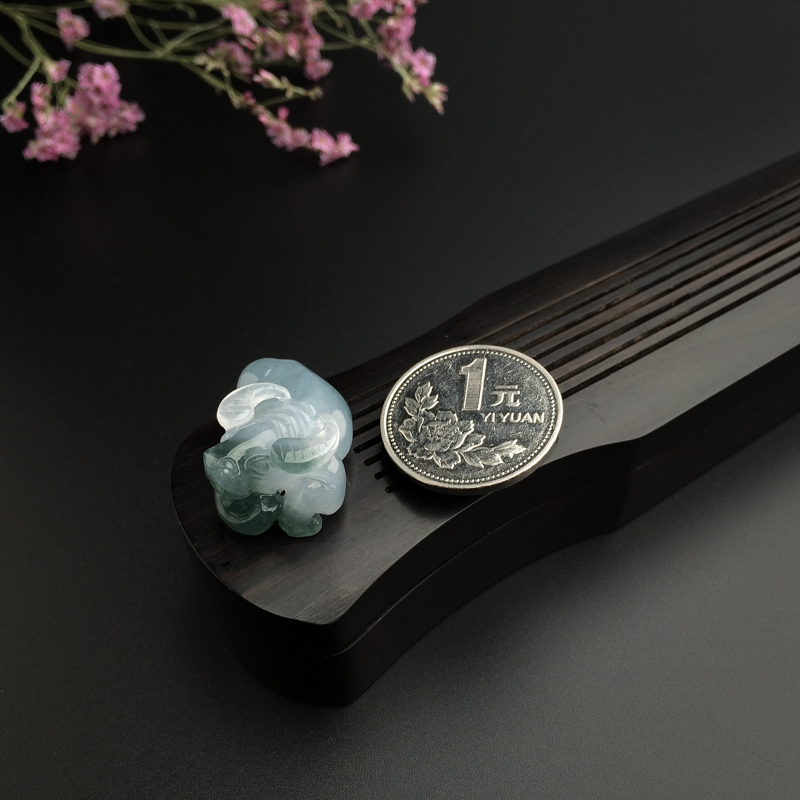 翡翠吊坠 - 红掌柜