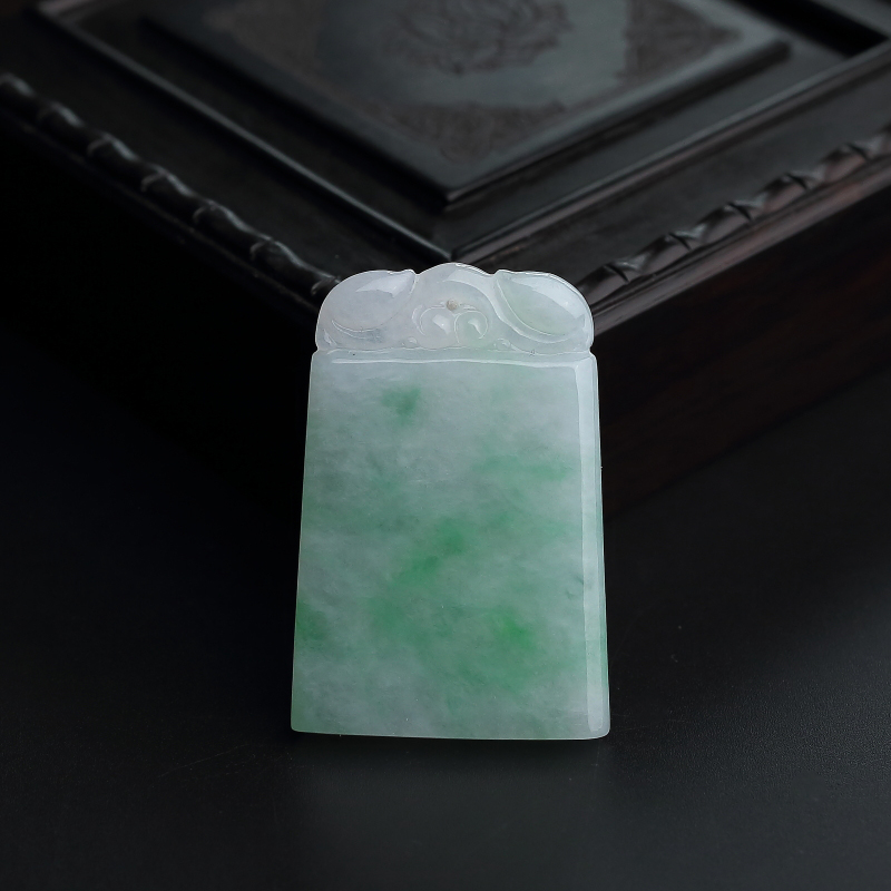 缅甸A货天然糯种飘绿翡翠平安牌吊坠 - 红掌柜