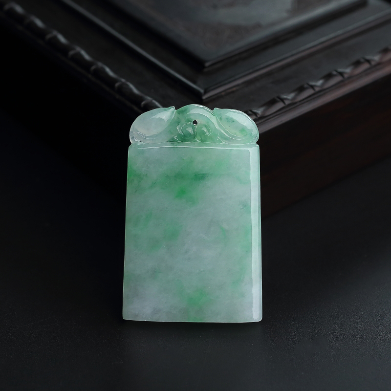 缅甸A货天然糯种飘绿翡翠平安牌吊坠 - 红掌柜