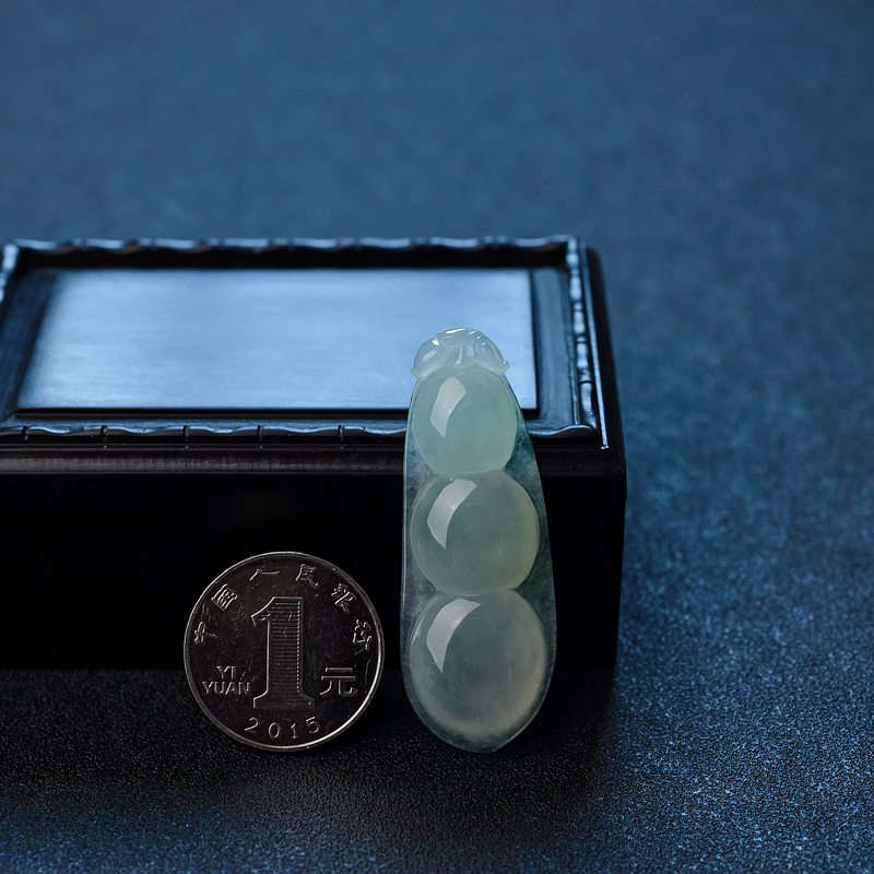 缅甸冰糯种翡翠福豆吊坠 - 红掌柜