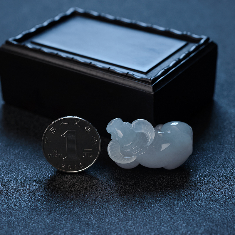 缅甸糯种浅绿翡翠吊坠 - 红掌柜