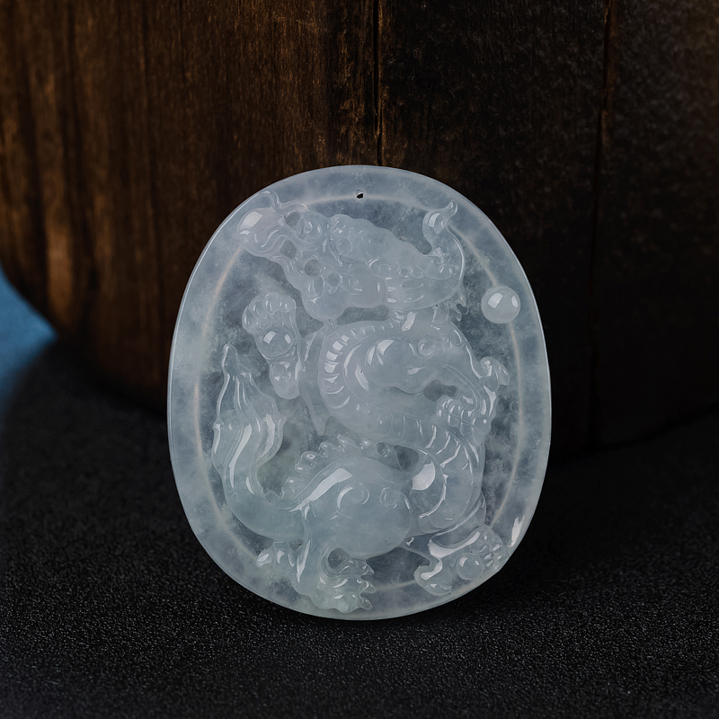 缅甸天然糯种浅绿翡翠龙牌吊坠 - 红掌柜