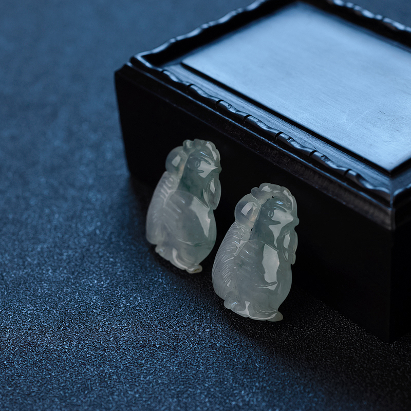 天然糯种飘花翡翠鸡吊坠 - 红掌柜