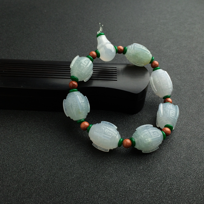天然糯种淡绿翡翠手串 - 红掌柜