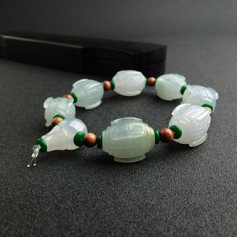 缅甸糯种淡绿翡翠手串 - 红掌柜