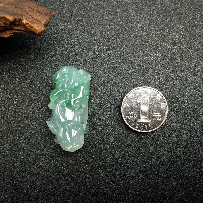天然飘花翡翠貔貅吊坠 - 红掌柜