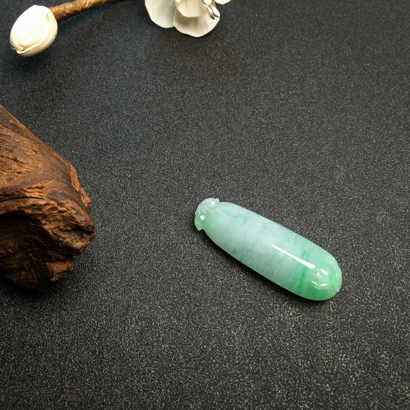 缅甸飘花翡翠福瓜吊坠 - 红掌柜