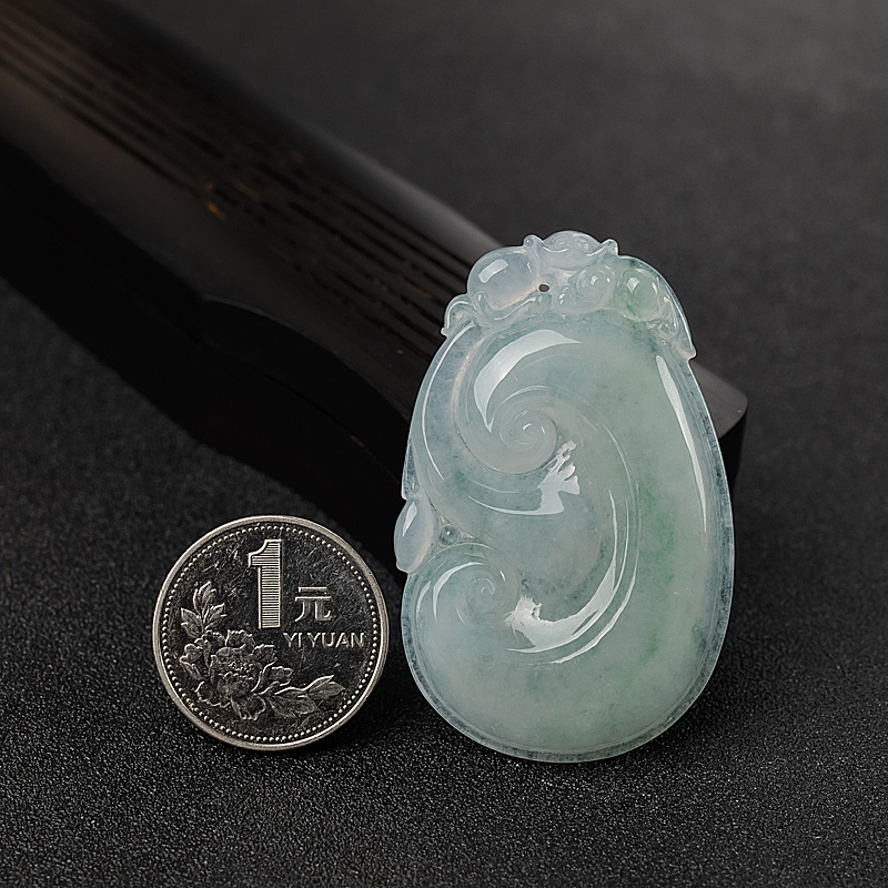 天然浅绿翡翠如意吊坠 - 红掌柜